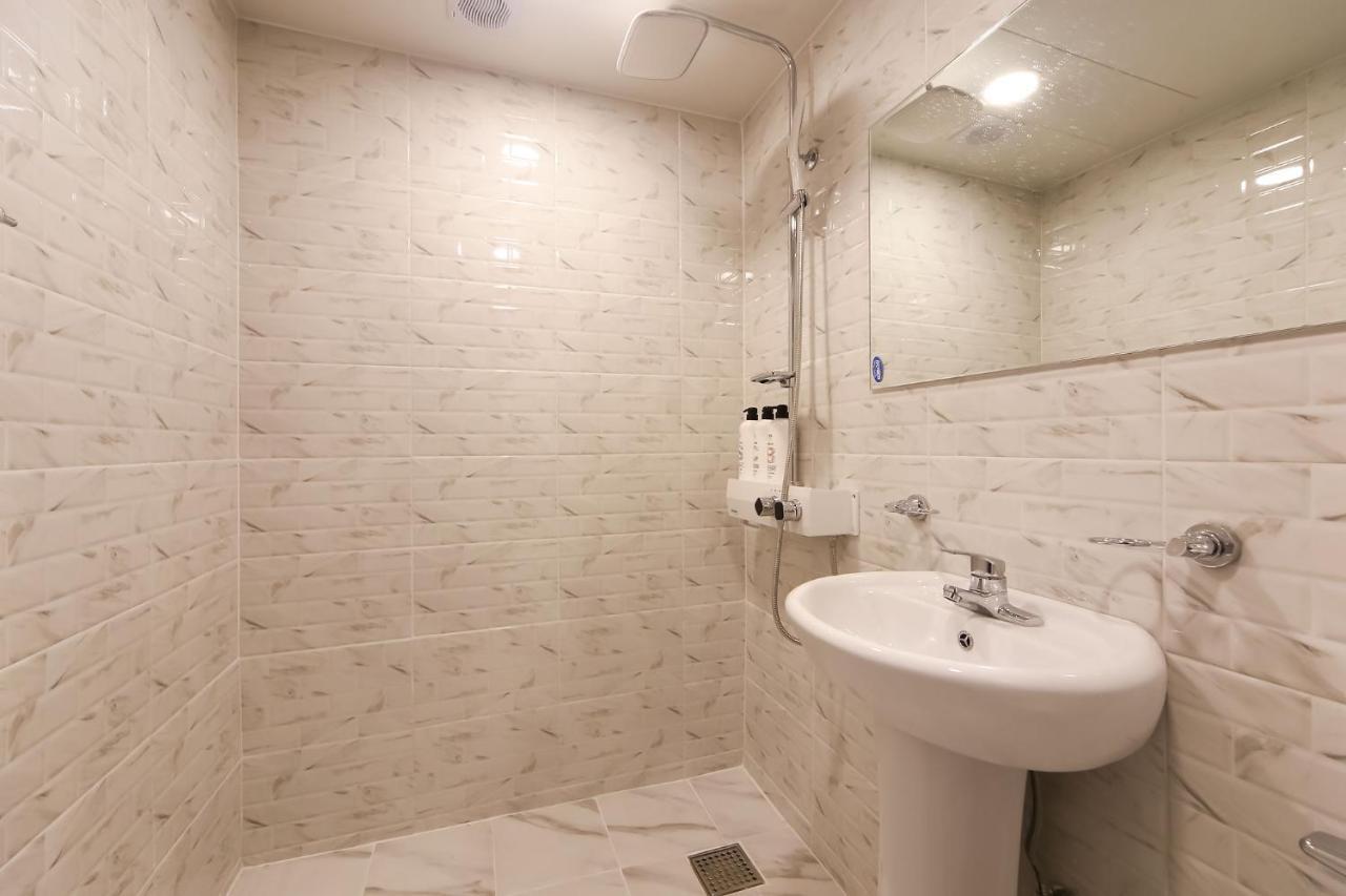 Prince Motel Пусан Экстерьер фото